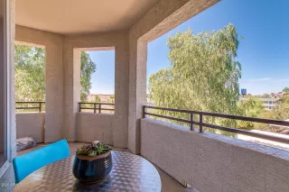 Photo #4: 6145134 Listing