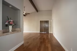 Photo #4: 6145145 Listing 