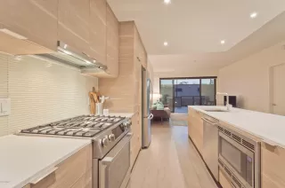 Photo #2: 6145387 Listing