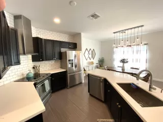 Photo #2: 6145768 Listing 