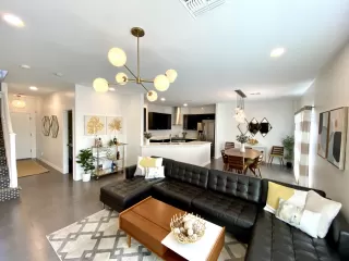 Photo #4: 6145768 Listing 