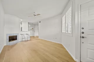 Photo #5: 6145829 Listing