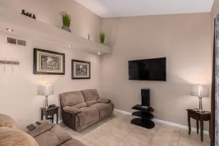 Photo #5: 6145853 Listing 