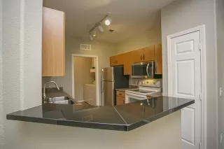 Photo #6: 6145894 Listing