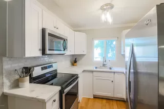 Photo #3: 6145933 Listing