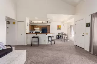 Photo #2: 6146022 Listing