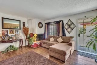 Photo #3: 6146031 Listing 