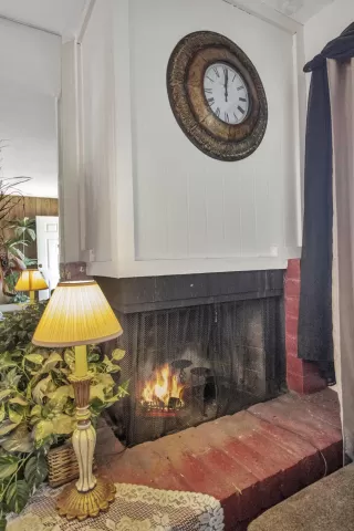 Photo #6: 6146031 Listing 