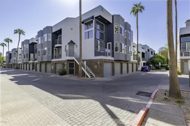 MLS: 6146088 Condo For Sale