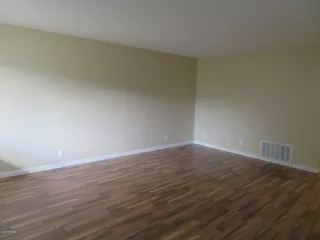 Photo #6: 6146163 Listing 