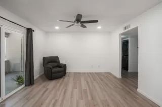 Photo #2: 6146194 Listing 