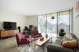 Photo #4: 6146200 Listing 