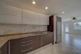 Photo #5: 6146278 Listing