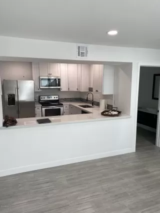 Photo #6: 6146335 Listing