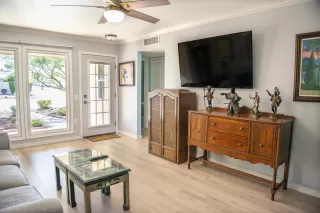 Photo #2: 6146404 Listing 