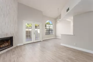 Photo #6: 6146460 Listing