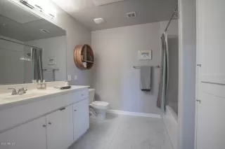 Photo #2: 6146530 Listing