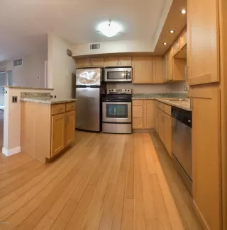 Photo #5: 6146813 Listing