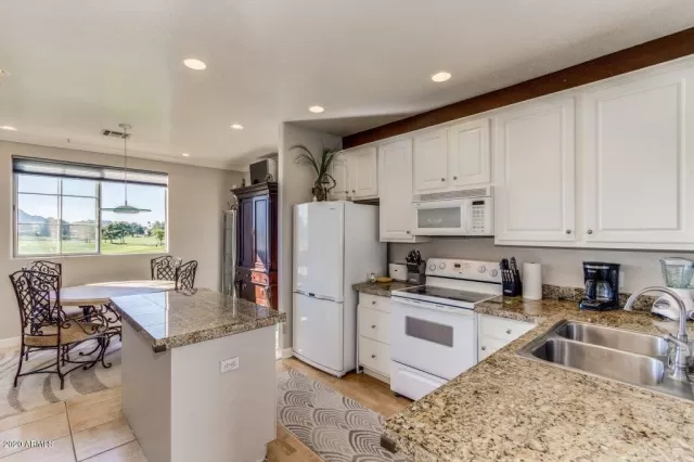 MLS: 6146868 Condo For Sale