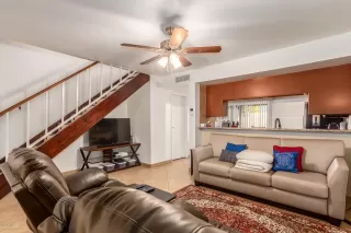 Photo #2: 6146870 Listing