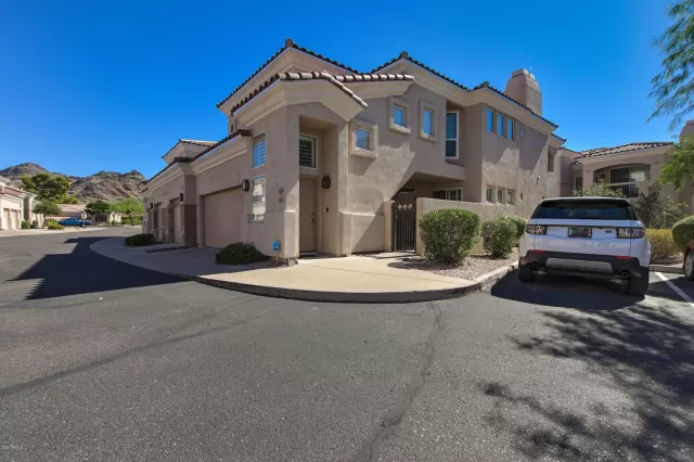MLS: 6147109 Condo For Sale