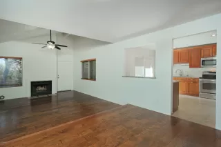 Photo #5: 6147131 Listing