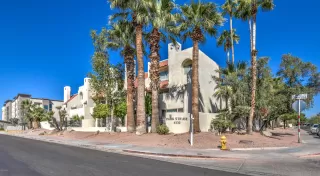 Photo #2: 6147277 Listing