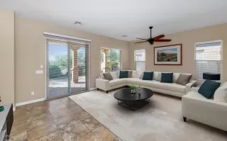 Photo #5: 6147350 Listing 