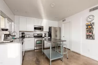 Photo #6: 6147385 Listing