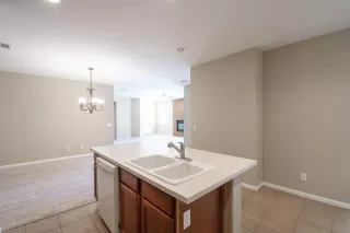 Photo #5: 6147410 Listing 