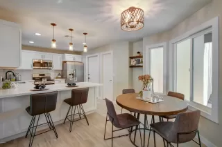 Photo #4: 6147419 Listing