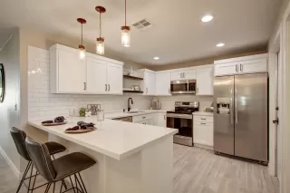 Photo #5: 6147419 Listing