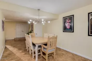 Photo #6: 6147555 Listing