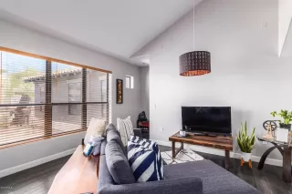 Photo #2: 6147655 Listing