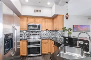 Photo #4: 6147655 Listing