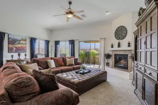 Photo #5: 6147736 Listing