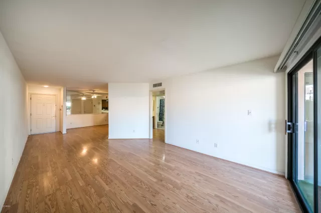 MLS: 6147782 Condo For Sale