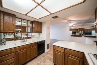 Photo #6: 6147782 Listing