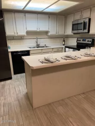 Photo #3: 6147821 Listing