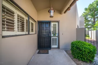 Photo #5: 6147852 Listing