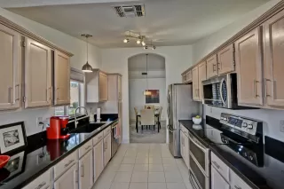 Photo #2: 6147912 Listing