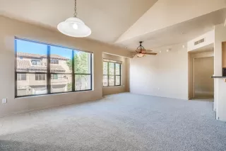 Photo #3: 6147997 Listing