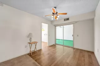 Photo #4: 6148101 Listing