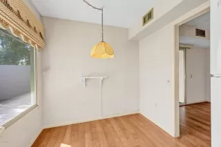 Photo #5: 6148101 Listing