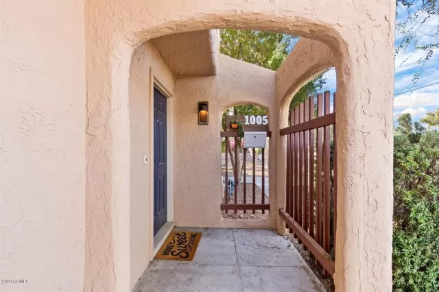 MLS: 6148171 Condo For Sale