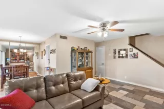 Photo #5: 6148171 Listing