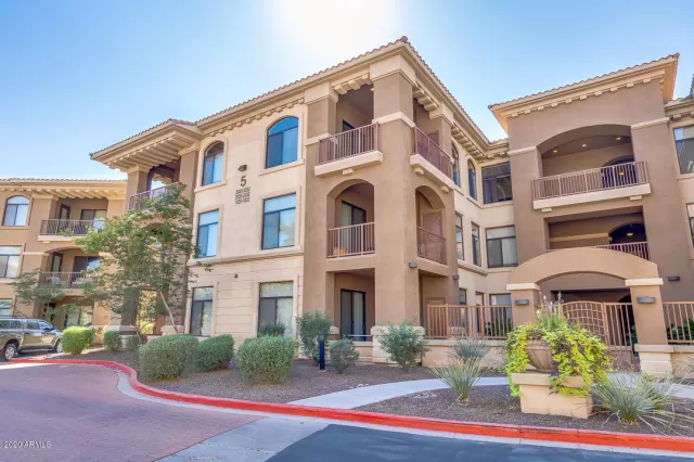 MLS: 6148478 Condo For Sale