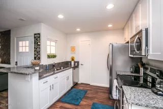 Photo #2: 6148503 Listing