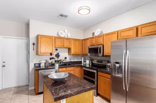 Photo #2: 6148784 Listing