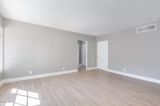 Photo #3: 6148801 Listing